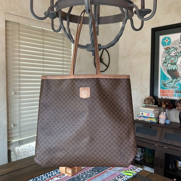 Authentic Celine Paris  Flat Tote Brown Macadam Coated Canvas, EUC - Picture 1 of 13